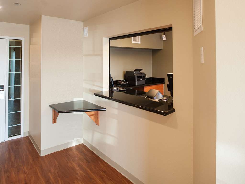 Woodspring Suites Savannah Garden City Beltér fotó